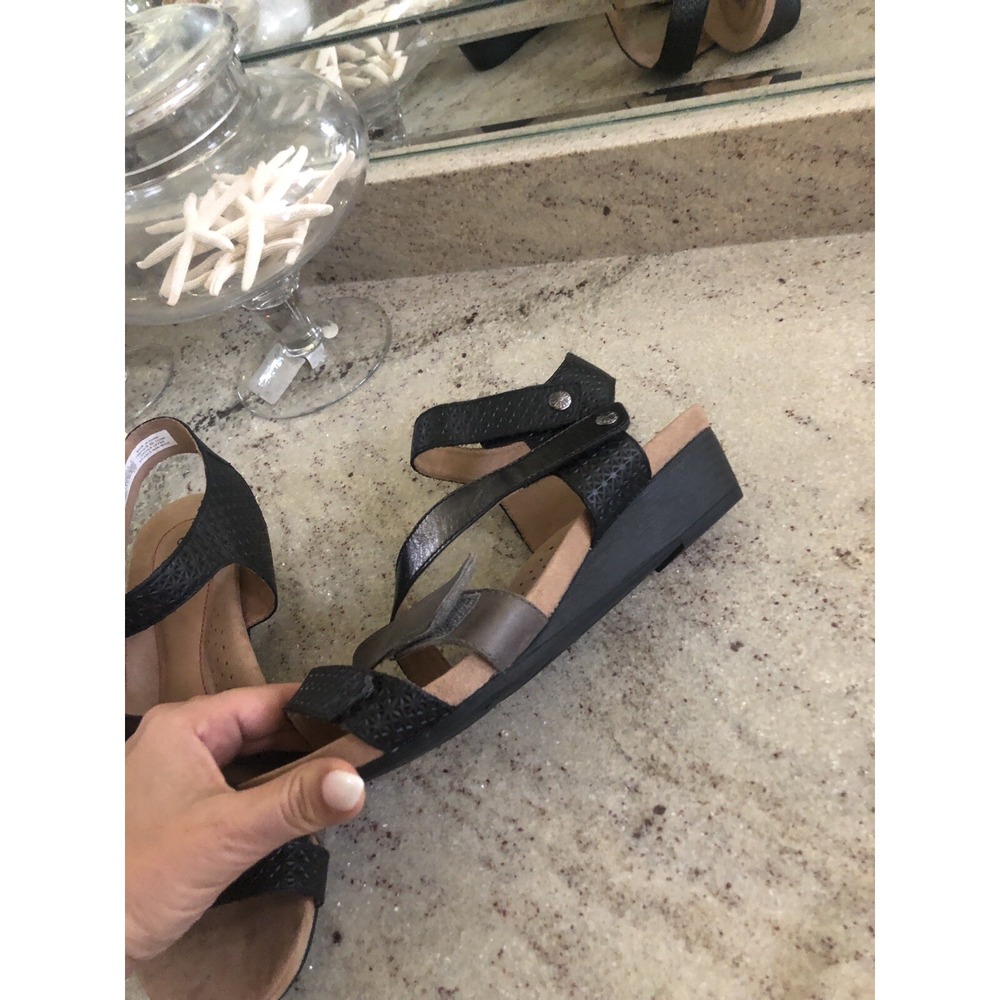 Cobb Hill Adele Black Gray Leather Comfort Sandal Heels Womens 9.5N Narrow - Picture 3 of 12